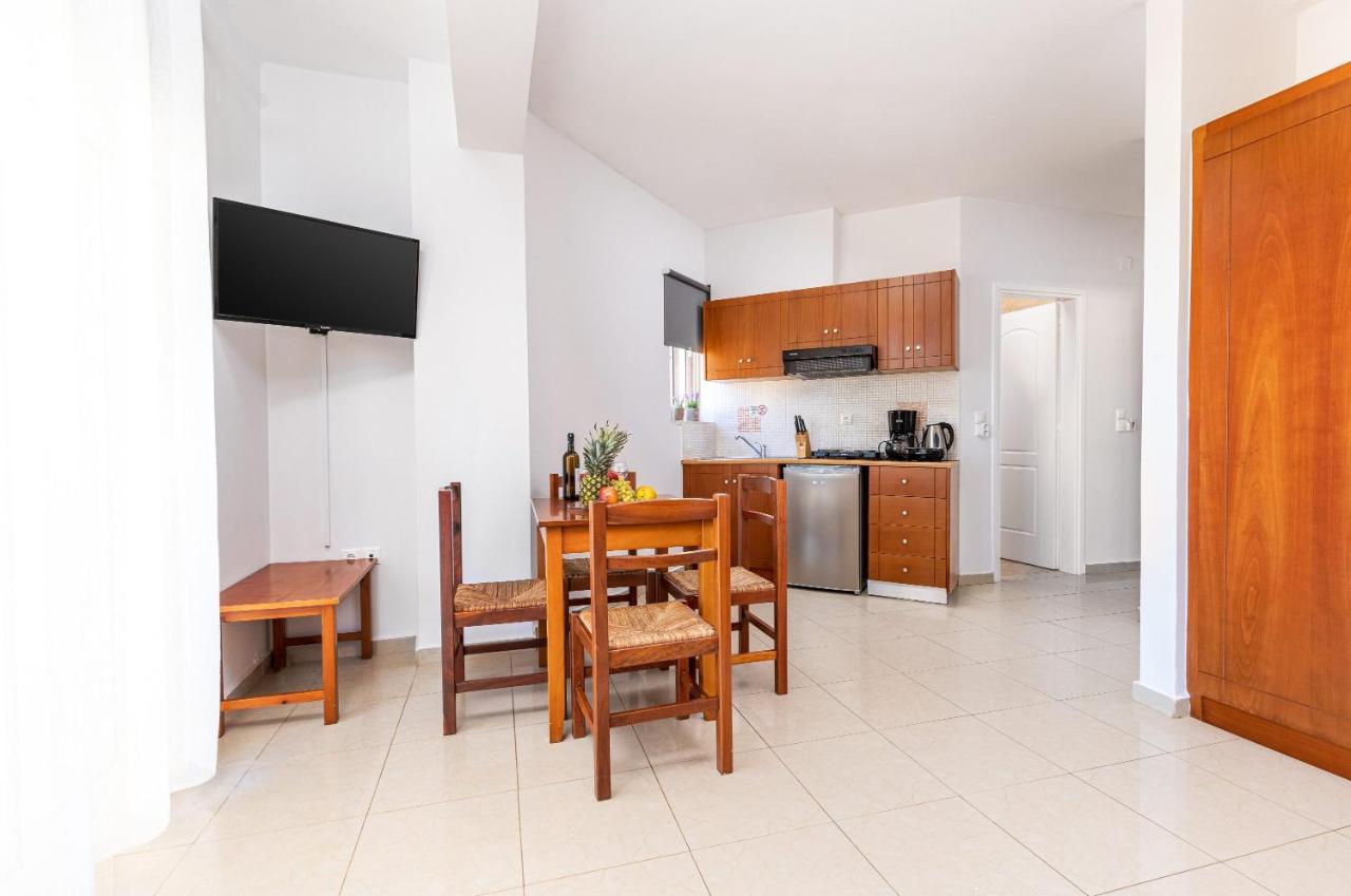 Sun Beach Apartments Kato Daratso Extérieur photo