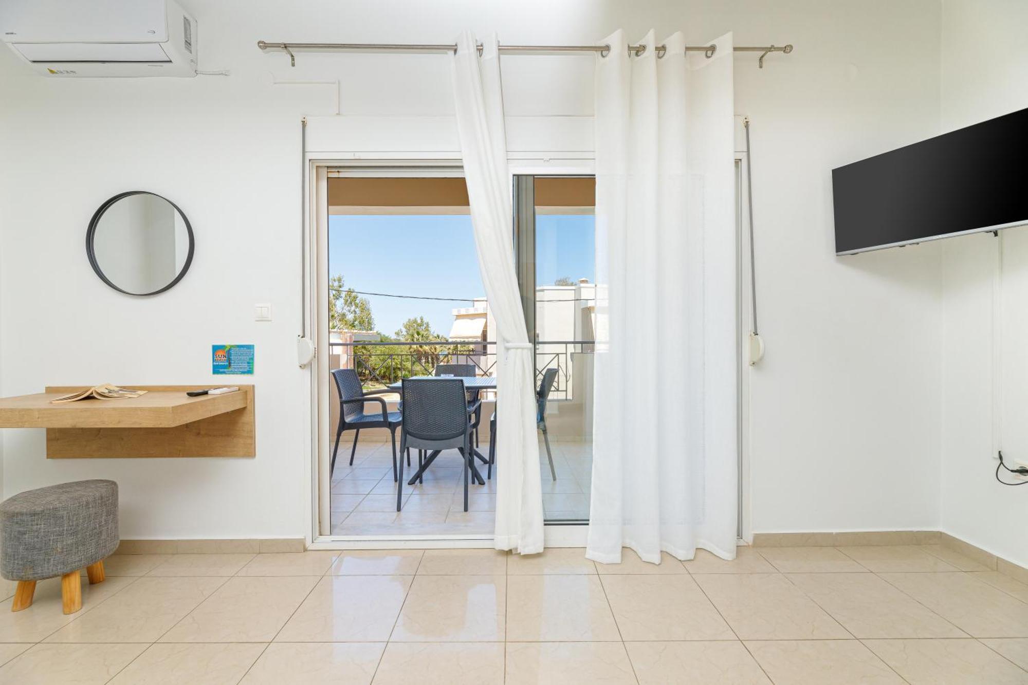 Sun Beach Apartments Kato Daratso Extérieur photo